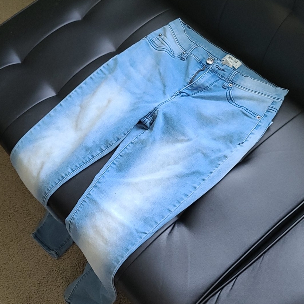 Mudd Light Wash Jeggings